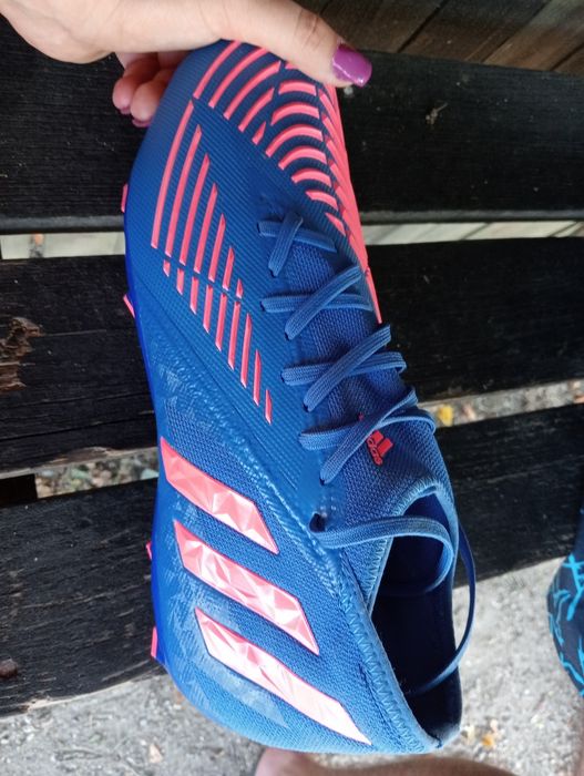 Adidași noi predator