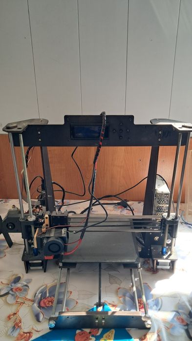 3D принтер рабочий