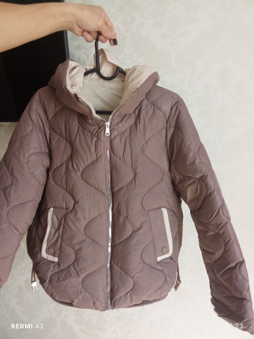 Продам Куртки женские