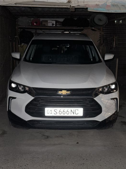 Tracker 2 ltz 2023 год белый