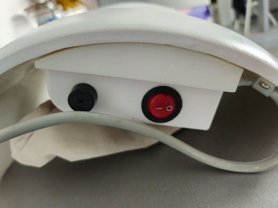 Aspirator unghii Cupio