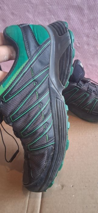 Adidași Salomon gore-tex mărimea 44⅔