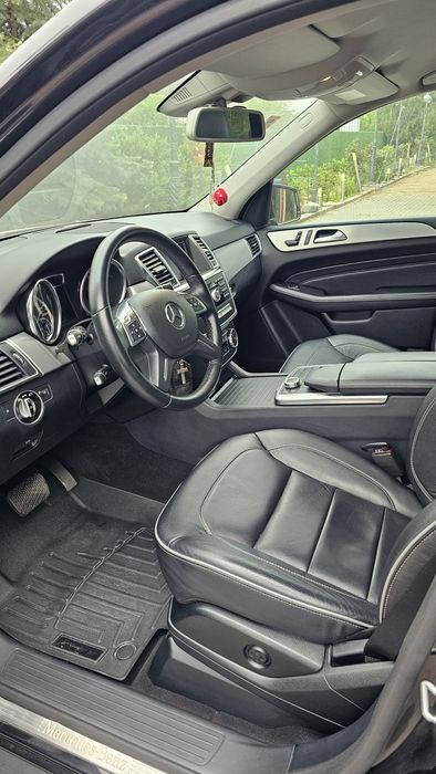 Mercedes ML -  schimb cu Miniescavator