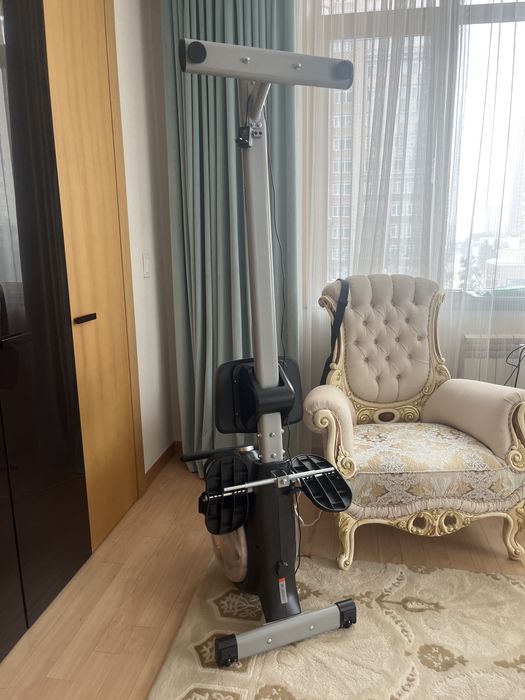 Гребной тренажер