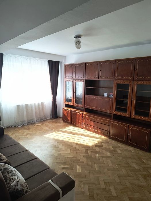 Apartament de inchiriat