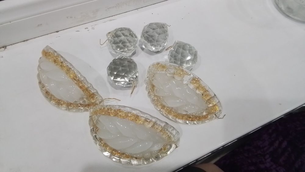 Прадаю Люстру...