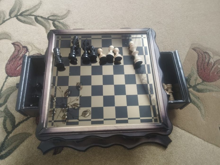 Продам шахматы,ручной работы