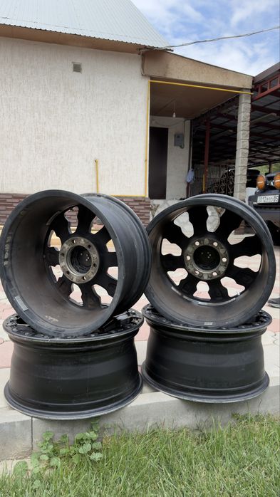 Комплект внедорожных дисков A728 R18