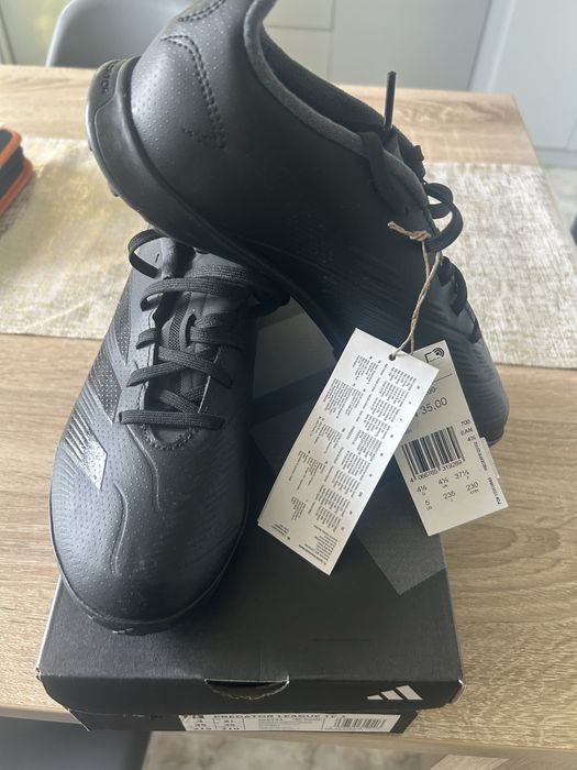 Футболни обувки/ Стоножки Adidas Predator TF J