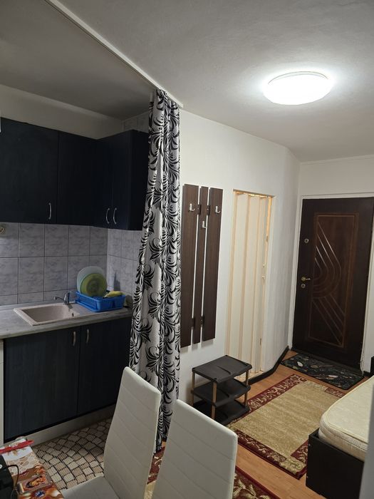 Garsonieră de vânzare