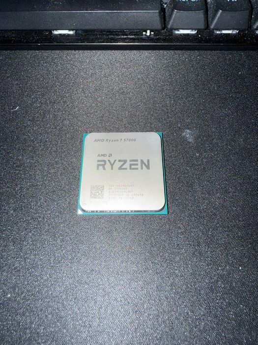 Procesor AMD Ryzen 7 5700g