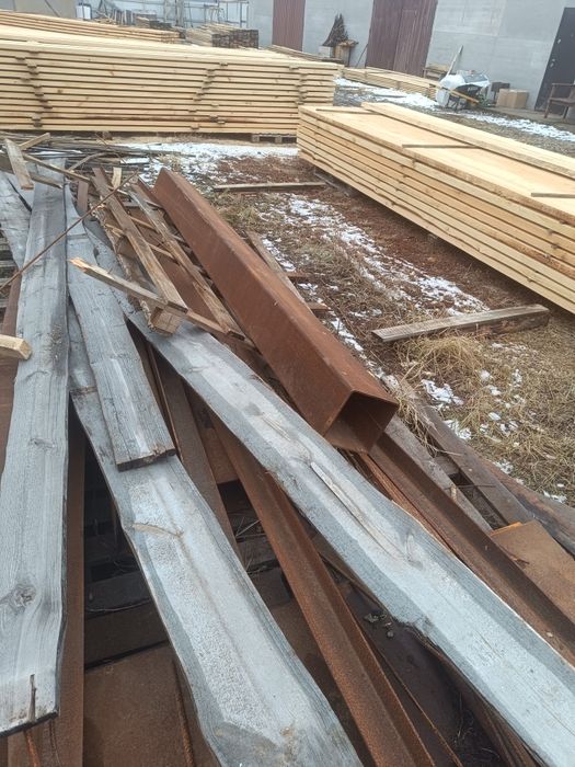 Металл деловой уголок,листы