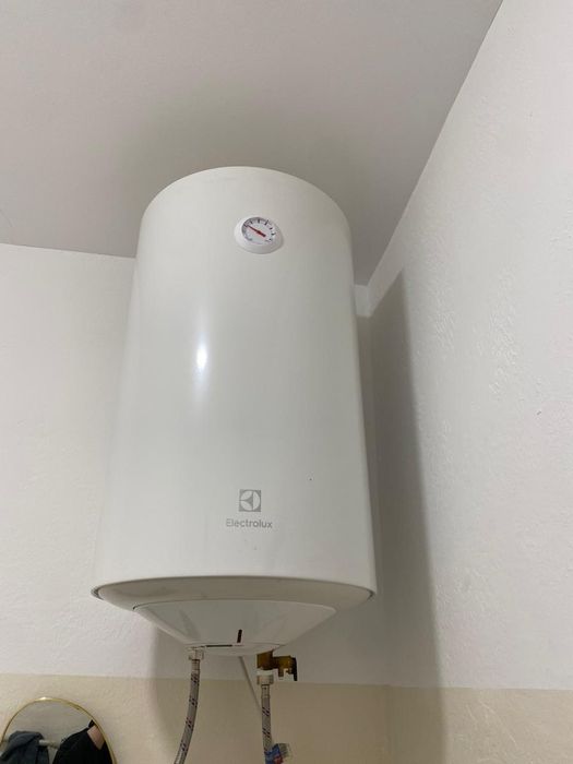 Продам бойлер срочно