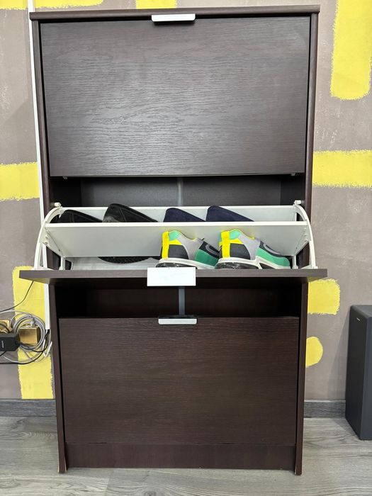 pantofar 3 sertare. ca nou