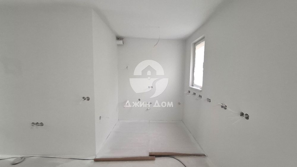 Продава се Двустаен апартамент в Несебър - 68 кв.м за 664 €/кв.м - Снимка #2