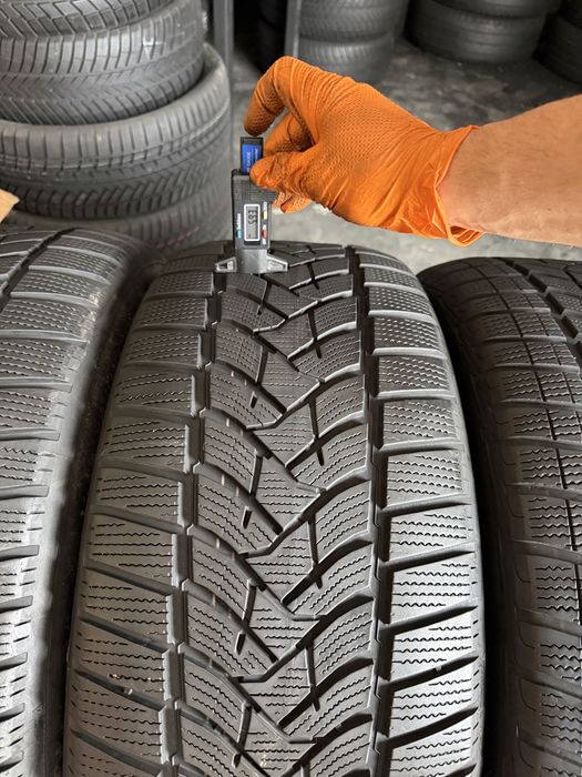 4 anvelope iarna 255/50/20 , Dunlop , DOT 2021 !
