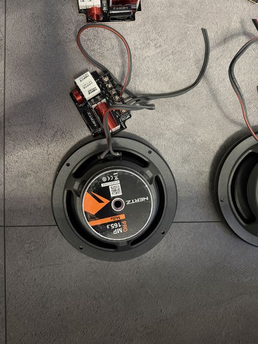 4 говорителя Hertz MP 165.3 PRO с кросоувъри MPCX 2.3
