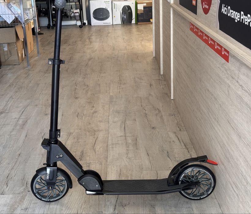 Vând trotinetă pliabilă Firefly A 180