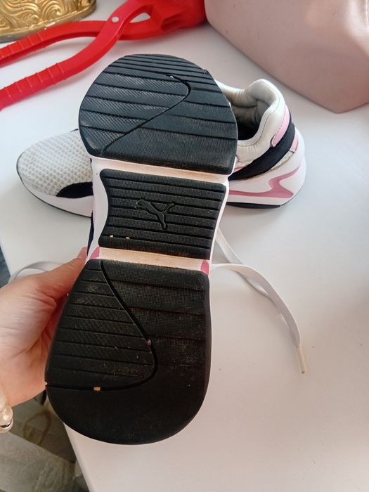 Продам кроссы Puma