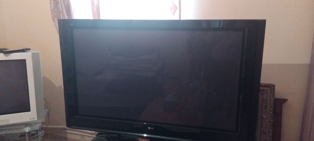 Тиливизор 200000тг