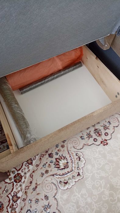 Продаю диван с креслом