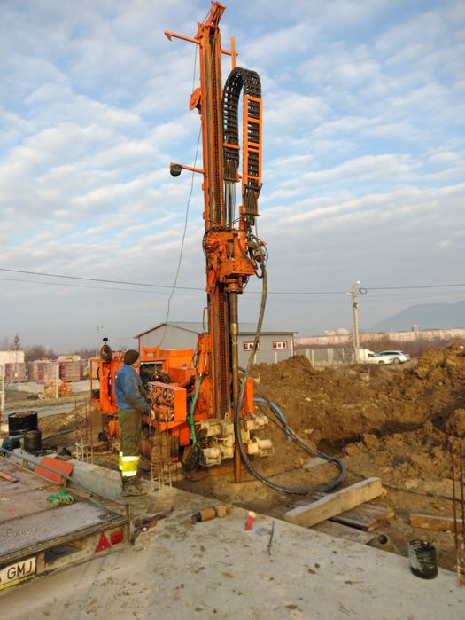 Foraje profesionale puțuri apa uz casnic,industriale in orice teren.