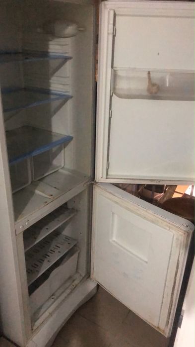 Indesit холодильник