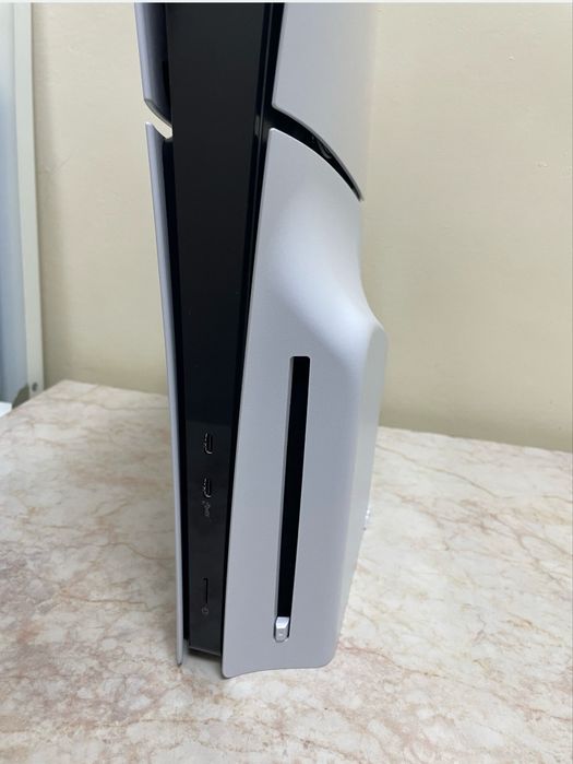 Ps5 Slim 1Tb (varianta cu disc) Nou,Desigilat