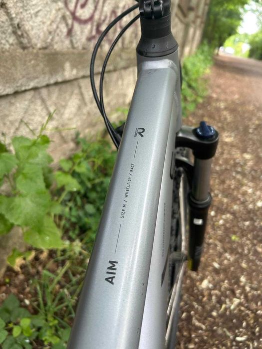 Vând bicicletă CUBE AIM Pro Slateblack