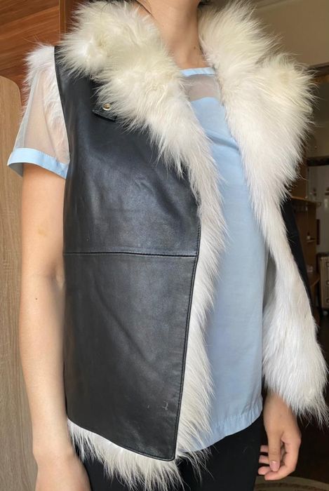 Кожаную куртку продам