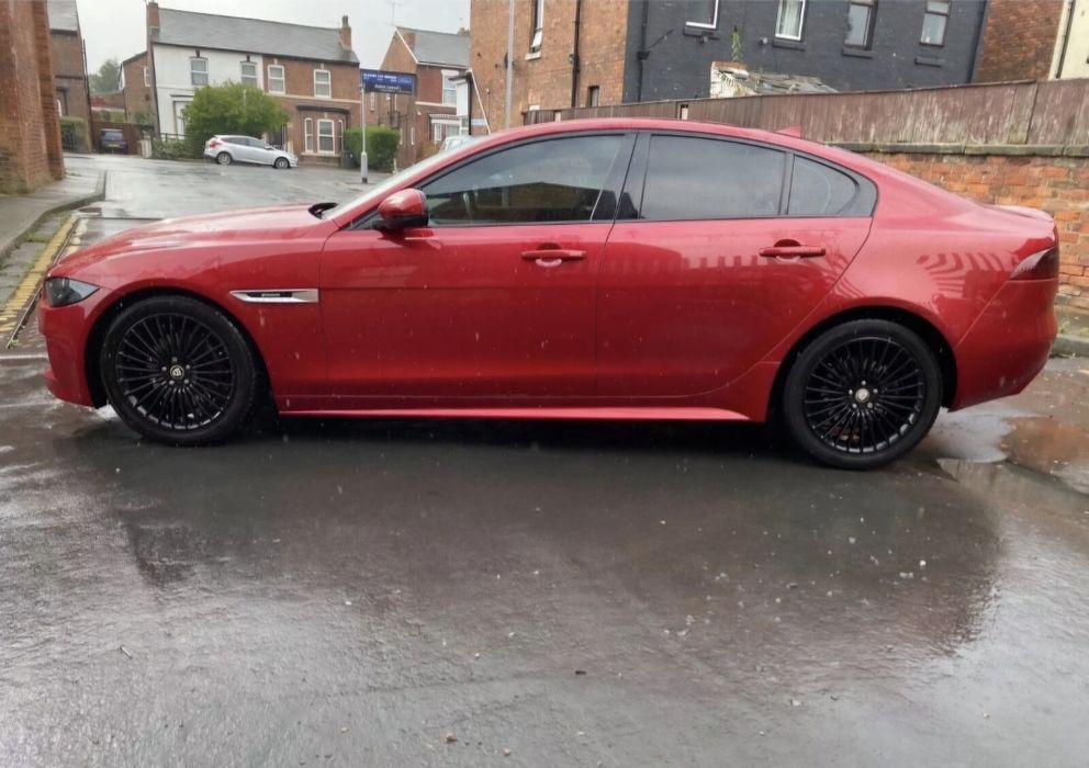 Dezmembrez jaguar xe 2016