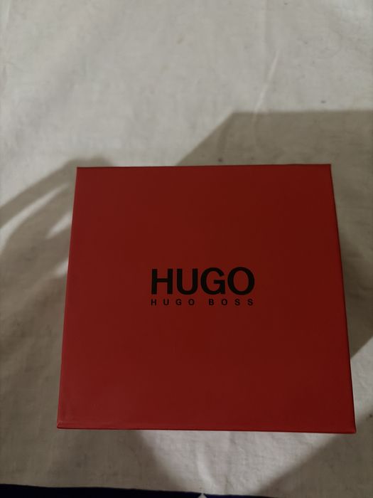 Hugo boss часовник