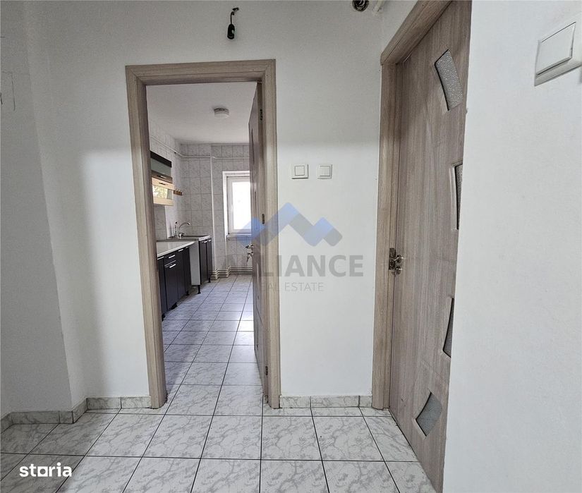 Apartament spatios, mobilat si utilat, la bulevard