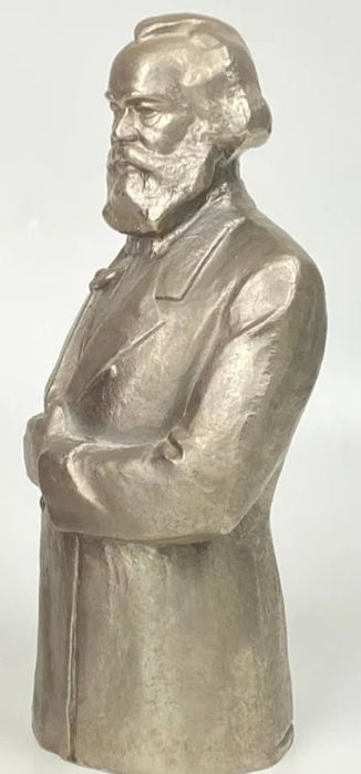 Статуэтка Карл Маркс металл
