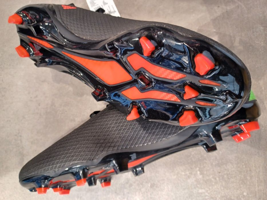 Бутонки Nike Adidas калеври футболни обувки детски Найк Стоножки