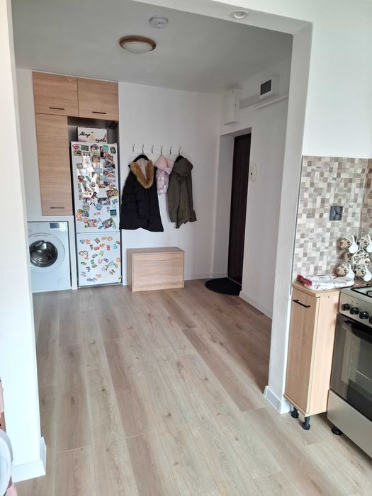 Apartament cu 2 camere de vanzare,renovat!