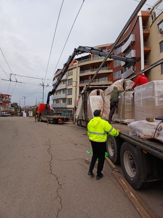 Камион с кран за София и страната