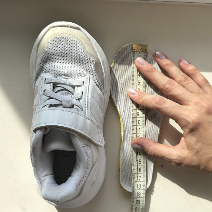Кроссовки adidas детские
