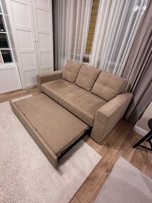 Canapea extensibila 3 locuri