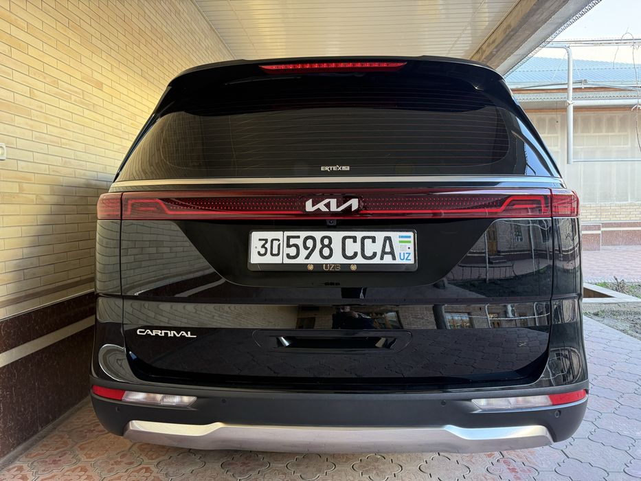 Kia Karnival Korea 2023 г бензин польный Фул