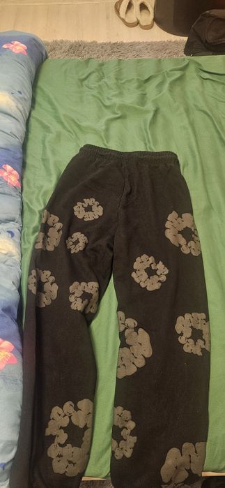 Pantaloni denim tears negri