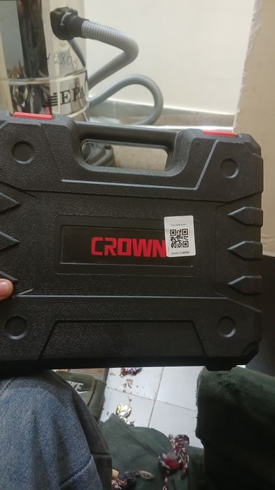 Crown Shurpover sotiladi