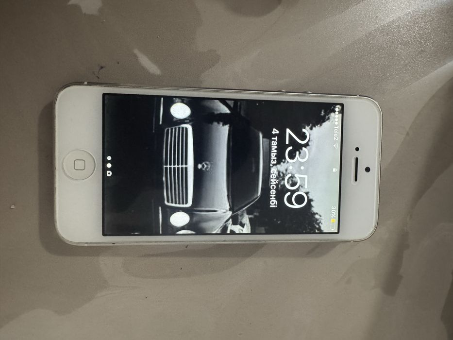 Iphone 5 сатылады