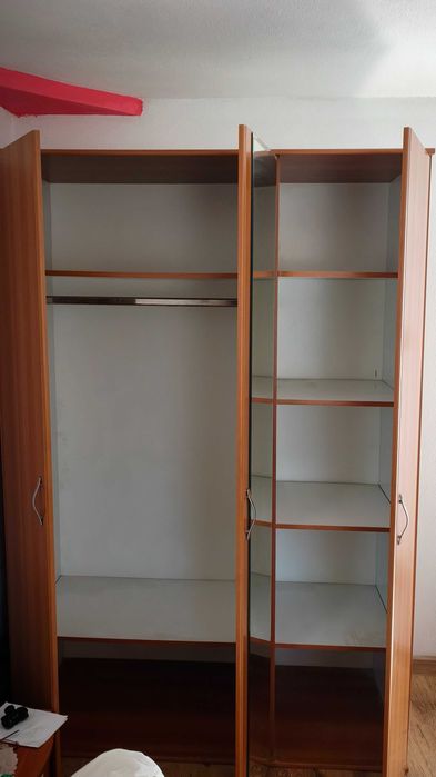 Vând dormitor complet
