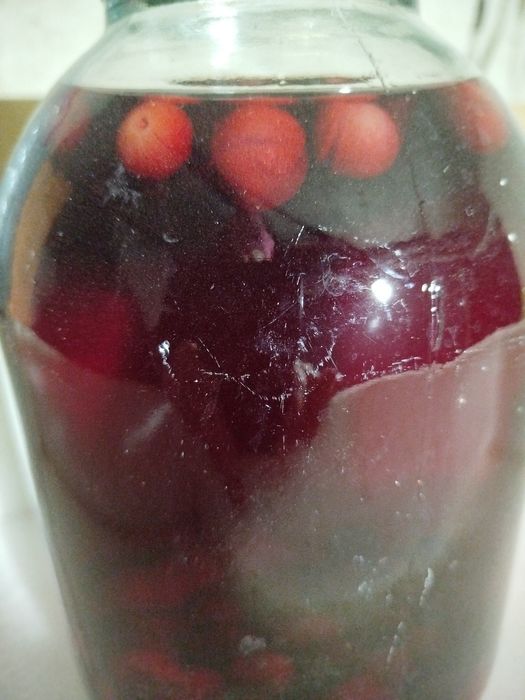 Продам вишневый компот