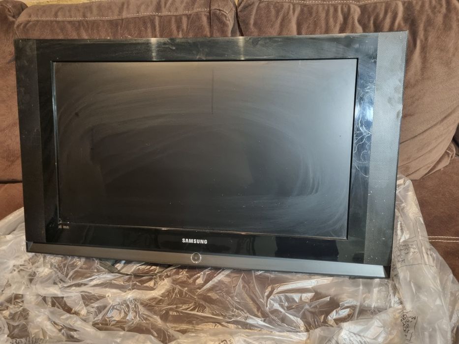 Телевизор Самсунг  32"
