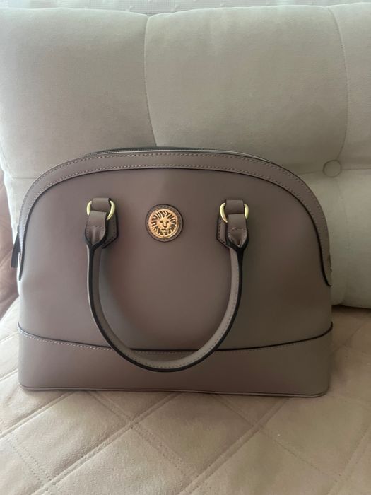 НАМАЛЕНИЕ 79 лв не 159 лв Anne Klein Оригинална чанта