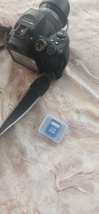 an stare forte buna 
camera foto FUJIFILM 
FINEPIX HSBO EXR
FINEPIX HS