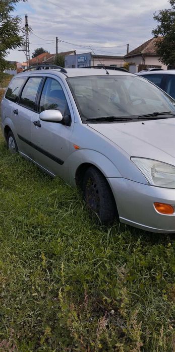 Vând ford focus an 2001