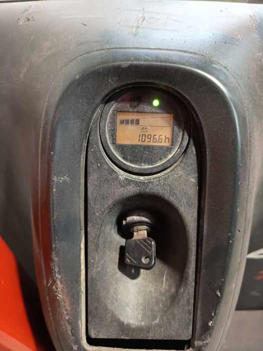 Електрическа палетна количка- LINDE T16